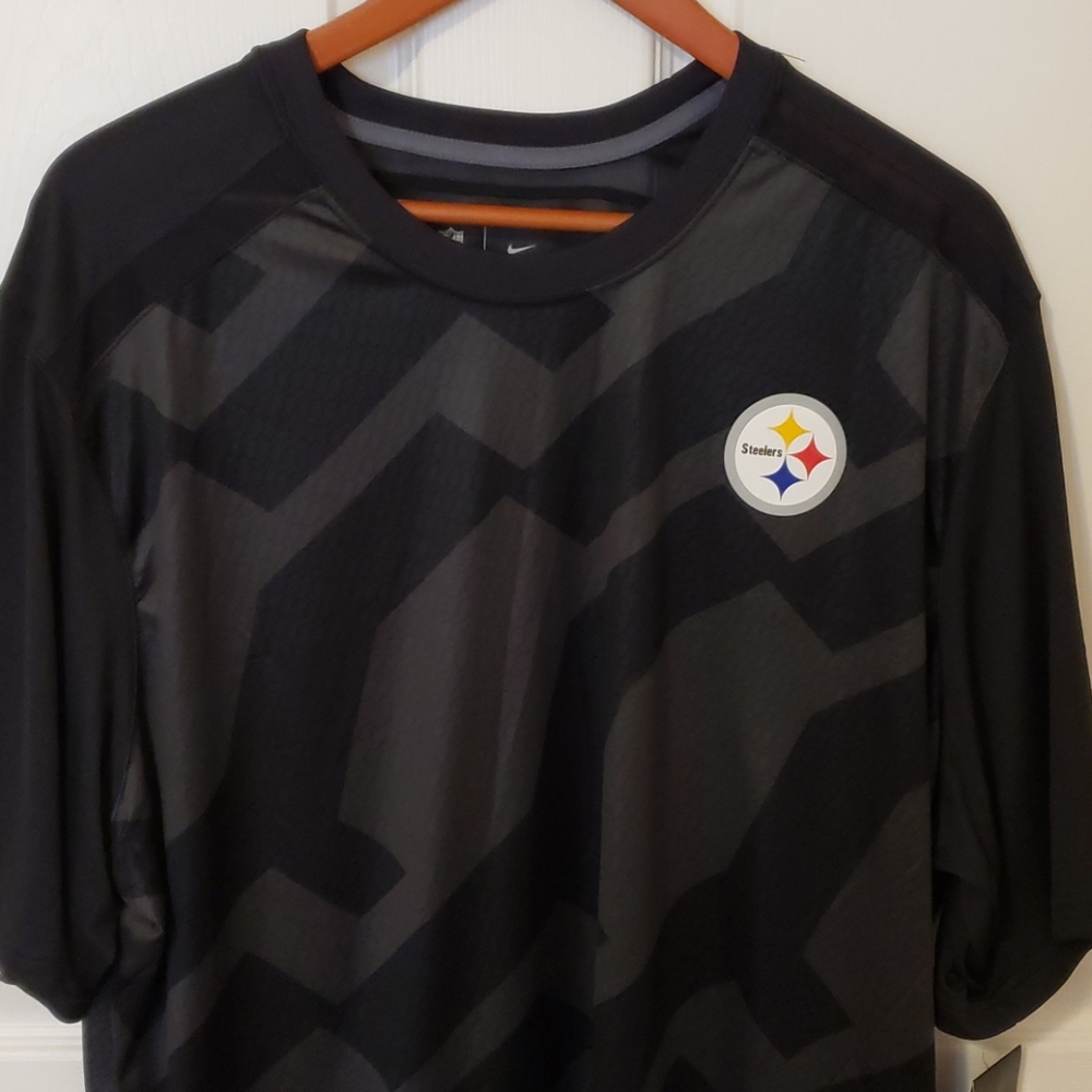 NWT Nike dri-fit Pittsburgh Steelers t-shirt